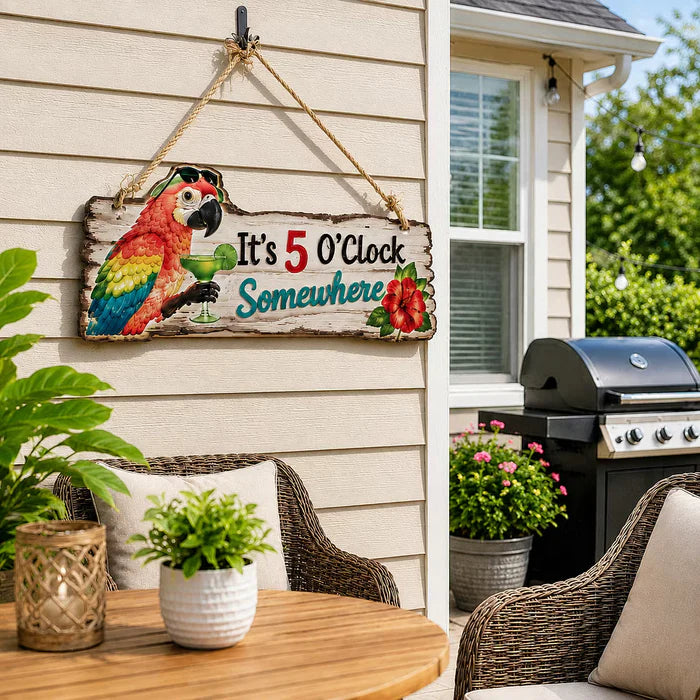 🦜A lifelike parrot Lighted decorative hanging sign-Turn Your Backyard Into a Tropical Escape🌴